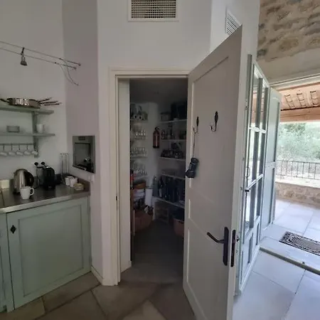 Villa privée à Montaud Elégance et tranquillité * Montaud (Herault)
