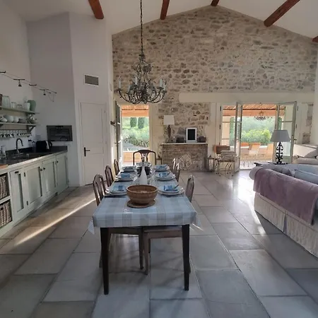 Villa Villa privée à Montaud Elégance et tranquillité Montaud (Herault)